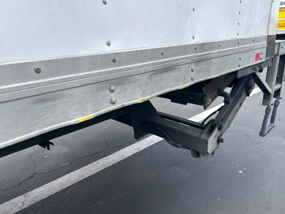 Medium Duty Box Truck-Light and Medium Duty Trucks-Freightliner-2019-M2-Torrance-CA-239,557\n\t\tmiles-$ 44,000 - Image 27