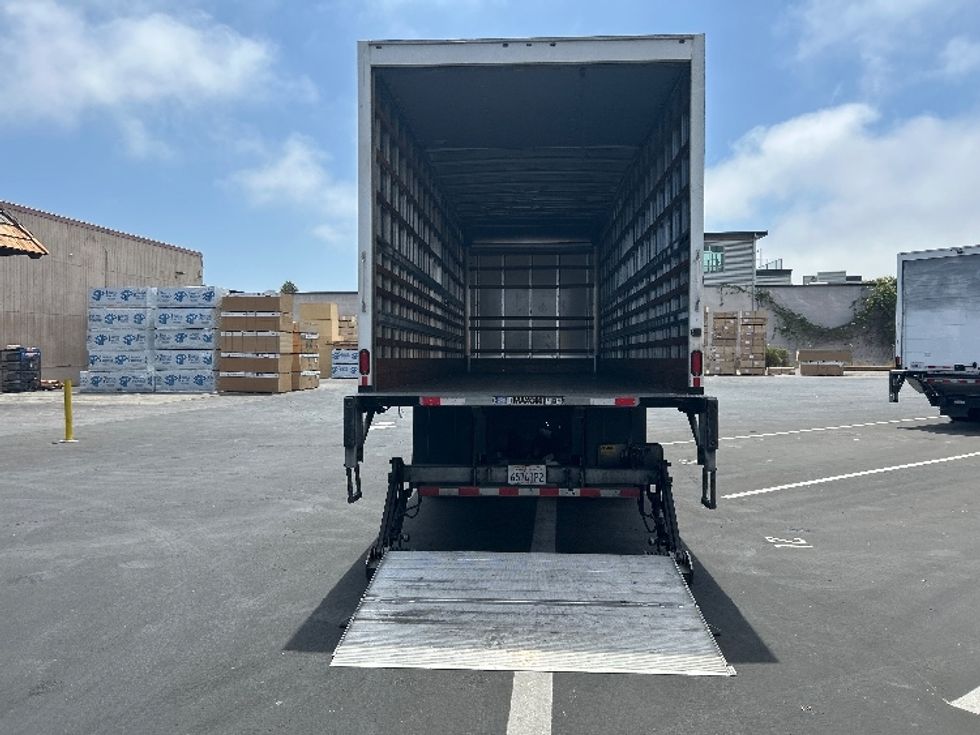 Medium Duty Box Truck-Light and Medium Duty Trucks-Freightliner-2019-M2-Torrance-CA-239,557\n\t\tmiles-$ 44,000 - Image 9