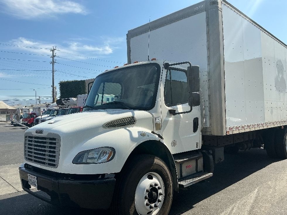 Medium Duty Box Truck-Light and Medium Duty Trucks-Freightliner-2019-M2-Torrance-CA-240,002\n\t\tmiles-$ 33,250 - Image 3
