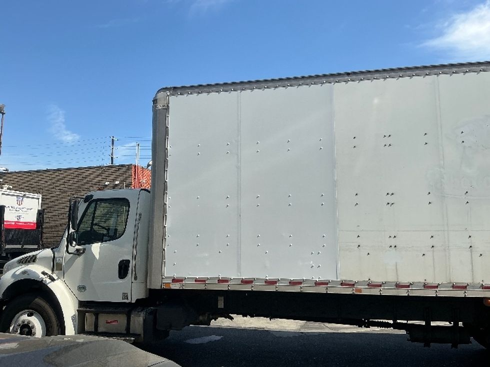 Medium Duty Box Truck-Light and Medium Duty Trucks-Freightliner-2019-M2-Torrance-CA-240,002\n\t\tmiles-$ 33,250 - Image 4
