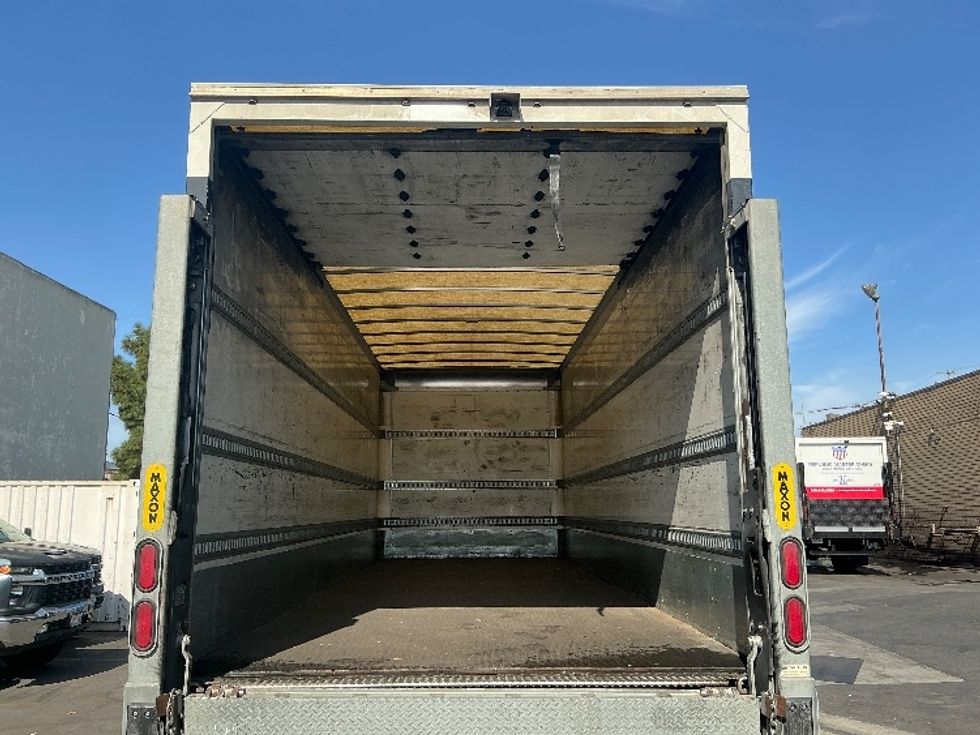 Medium Duty Box Truck-Light and Medium Duty Trucks-Freightliner-2019-M2-Torrance-CA-240,002\n\t\tmiles-$ 33,250 - Image 8