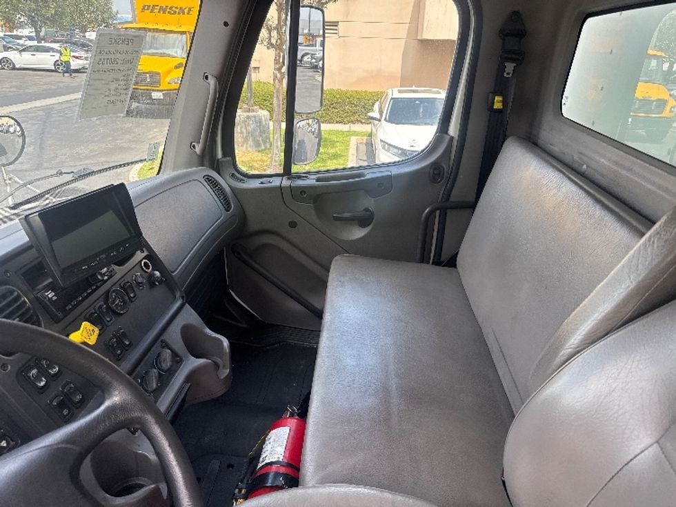 Medium Duty Box Truck-Light and Medium Duty Trucks-Freightliner-2019-M2-Torrance-CA-243,594\n\t\tmiles-$ 48,500 - Image 19