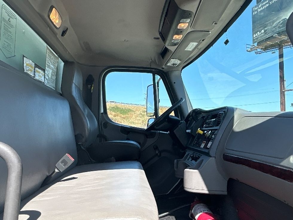 Medium Duty Box Truck-Light and Medium Duty Trucks-Freightliner-2019-M2-Torrance-CA-287,565\n\t\tmiles-$ 35,500 - Image 22