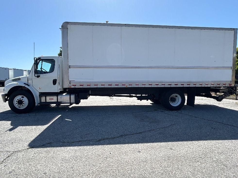 Medium Duty Box Truck-Light and Medium Duty Trucks-Freightliner-2019-M2-Torrance-CA-287,565\n\t\tmiles-$ 35,500 - Image 4