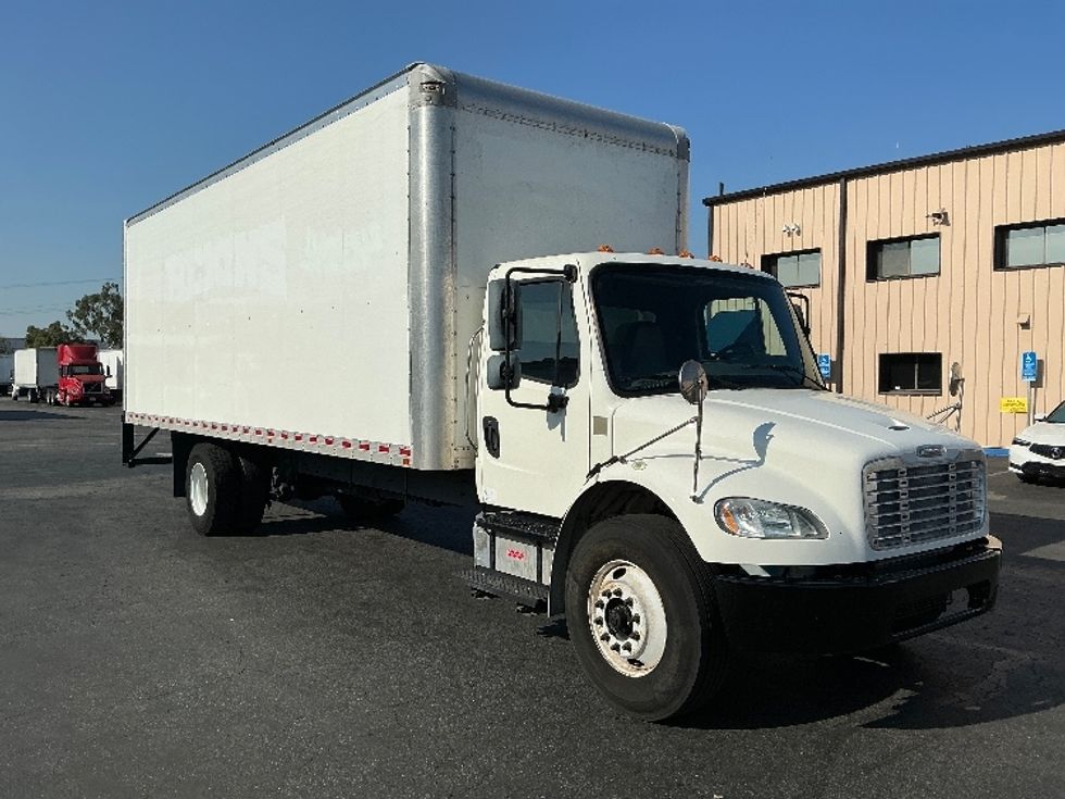 Medium Duty Box Truck-Light and Medium Duty Trucks-Freightliner-2019-M2-Torrance-CA-337,502\n\t\tmiles-$ 22,000 - Image 1