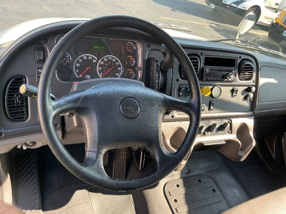 Medium Duty Box Truck-Light and Medium Duty Trucks-Freightliner-2019-M2-Torrance-CA-337,502\n\t\tmiles-$ 22,000 - Image 18