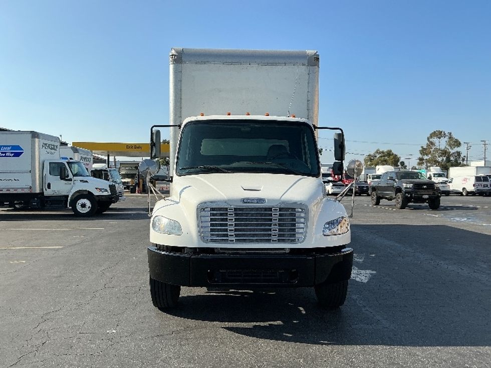 Medium Duty Box Truck-Light and Medium Duty Trucks-Freightliner-2019-M2-Torrance-CA-337,502\n\t\tmiles-$ 22,000 - Image 2