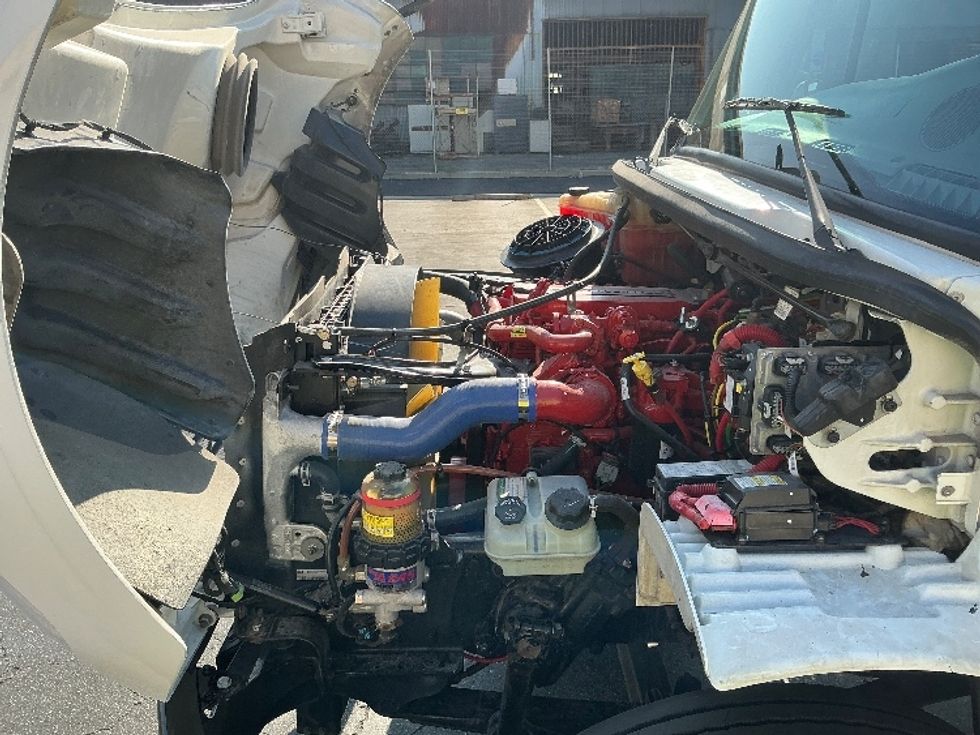 Medium Duty Box Truck-Light and Medium Duty Trucks-Freightliner-2019-M2-Torrance-CA-337,502\n\t\tmiles-$ 22,000 - Image 24