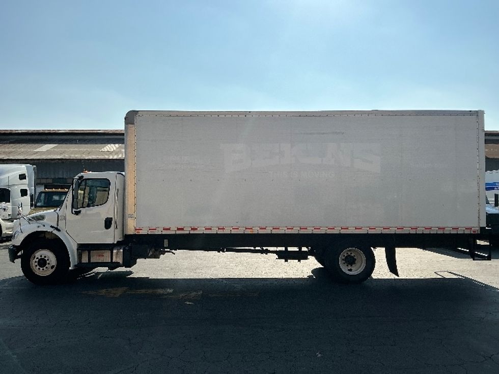 Medium Duty Box Truck-Light and Medium Duty Trucks-Freightliner-2019-M2-Torrance-CA-337,502\n\t\tmiles-$ 22,000 - Image 4