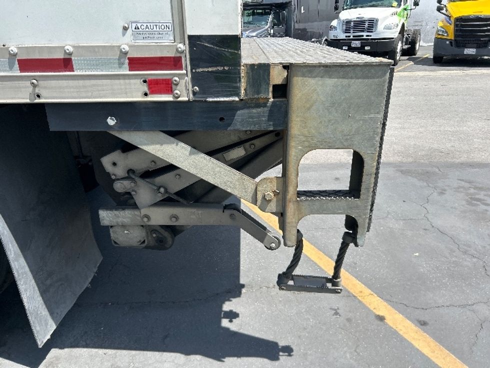 Medium Duty Box Truck-Light and Medium Duty Trucks-Freightliner-2019-M2-Torrance-CA-343,876\n\t\tmiles-$ 24,500 - Image 23