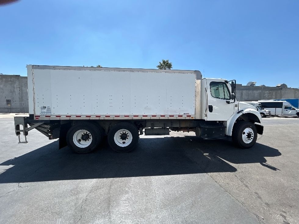 Medium Duty Box Truck-Light and Medium Duty Trucks-Freightliner-2019-M2-Torrance-CA-348,496\n\t\tmiles-$ 25,500 - Image 15