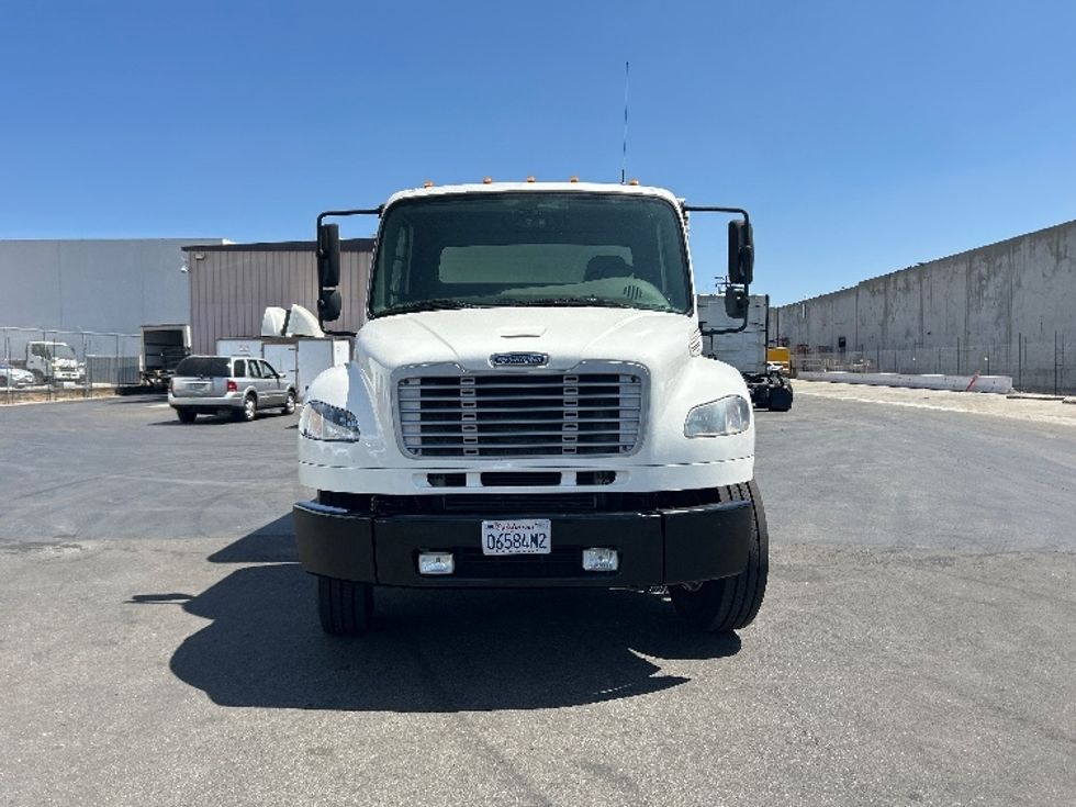 Medium Duty Box Truck-Light and Medium Duty Trucks-Freightliner-2019-M2-Torrance-CA-348,496\n\t\tmiles-$ 25,500 - Image 2