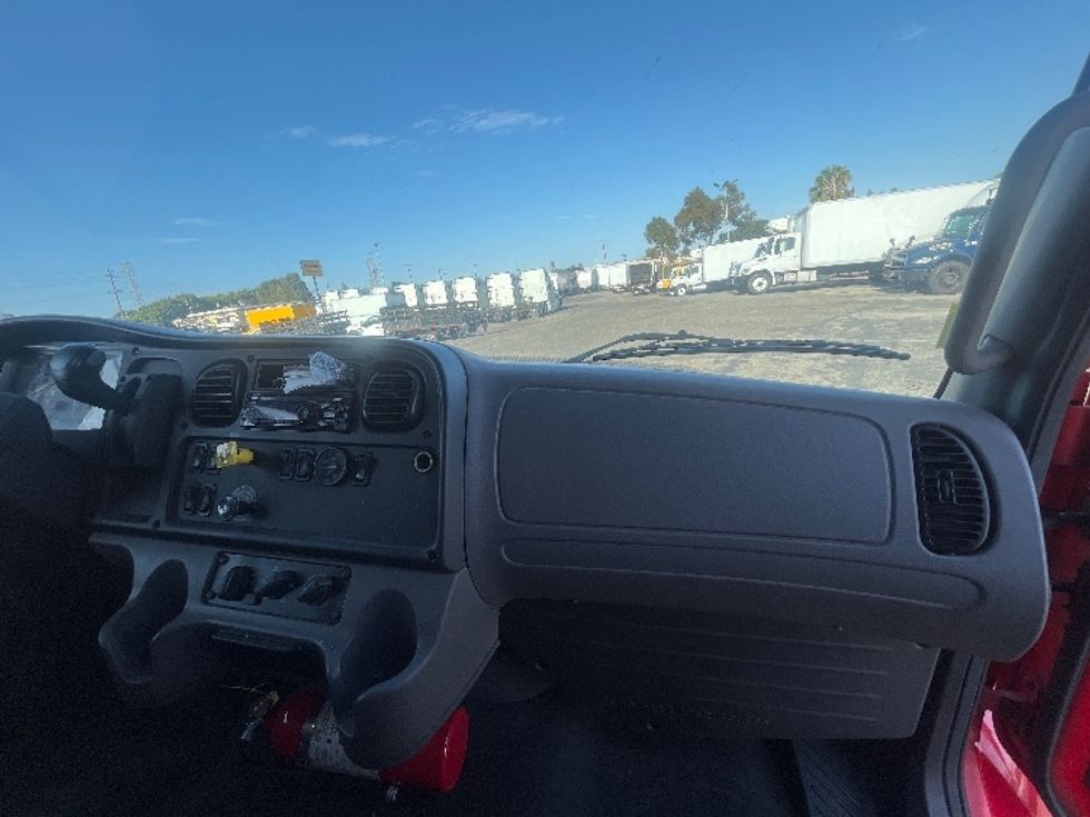 Medium Duty Box Truck-Light and Medium Duty Trucks-Freightliner-2019-M2-Torrance-CA-374,806\n\t\tmiles-$ 21,750 - Image 21