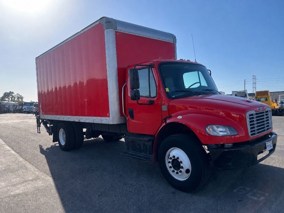 Medium Duty Box Truck-Light and Medium Duty Trucks-Freightliner-2019-M2-Torrance-CA-374,806\n\t\tmiles-$ 21,750 - Image 3