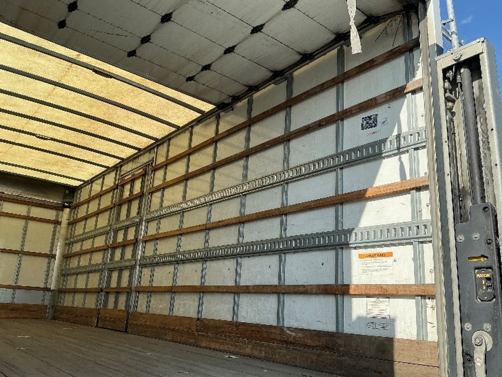 Medium Duty Box Truck-Light and Medium Duty Trucks-Freightliner-2019-M2-Torrance-CA-429,956\n\t\tmiles-$ 21,750 - Image 11