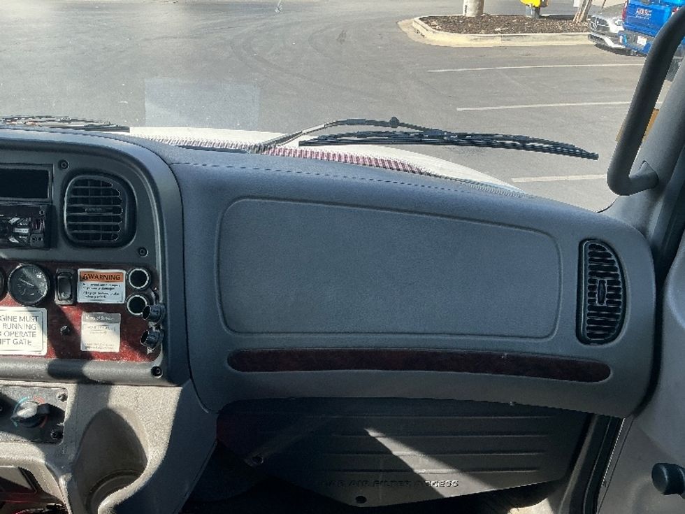 Medium Duty Box Truck-Light and Medium Duty Trucks-Freightliner-2019-M2-Torrance-CA-429,956\n\t\tmiles-$ 21,750 - Image 20