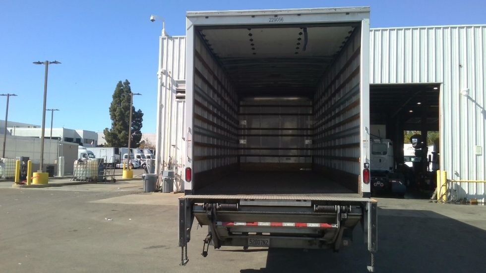 Medium Duty Box Truck-Light and Medium Duty Trucks-Freightliner-2019-M2-Tracy-CA-148,947\n\t\tmiles-$ 55,000 - Image 8