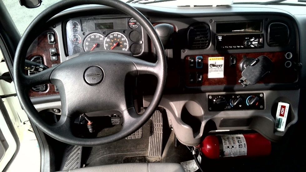 Medium Duty Box Truck-Light and Medium Duty Trucks-Freightliner-2019-M2-Tracy-CA-60,630\n\t\tmiles-$ 66,500 - Image 18