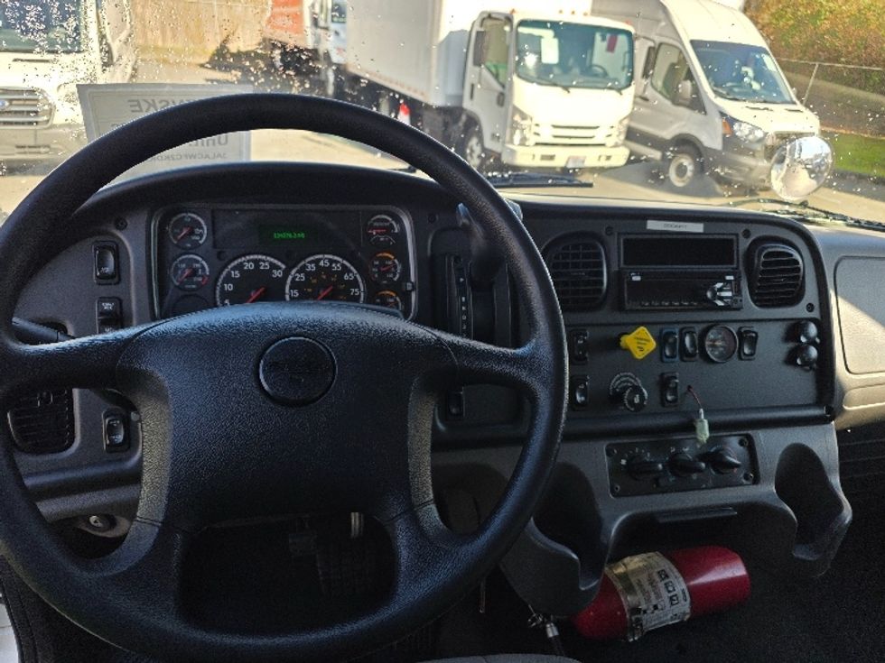 Medium Duty Box Truck-Light and Medium Duty Trucks-Freightliner-2019-M2-Tukwila-WA-134,376\n\t\tmiles-$ 55,500 - Image 18