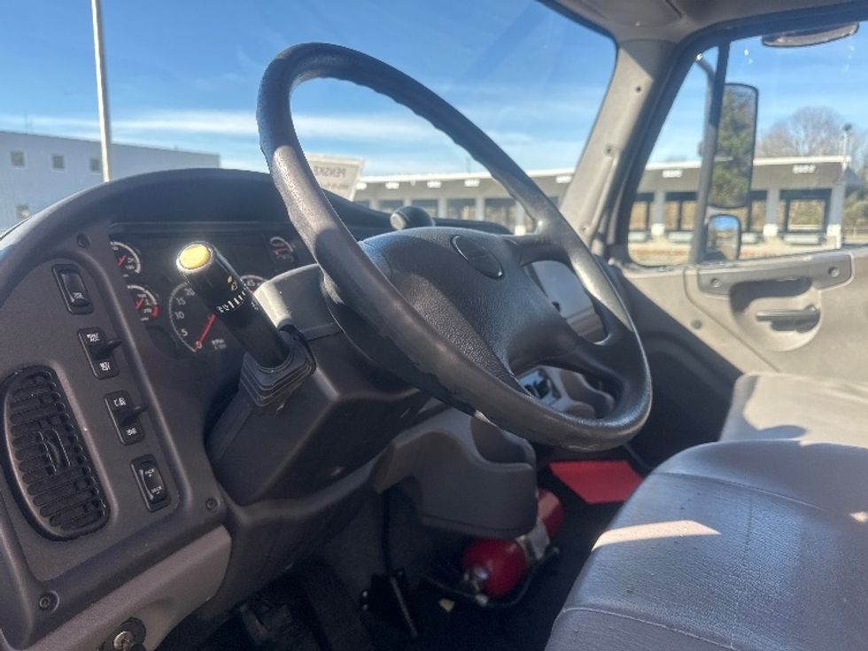 Medium Duty Box Truck-Light and Medium Duty Trucks-Freightliner-2019-M2-Tukwila-WA-158,142\n\t\tmiles-$ 54,000 - Image 18