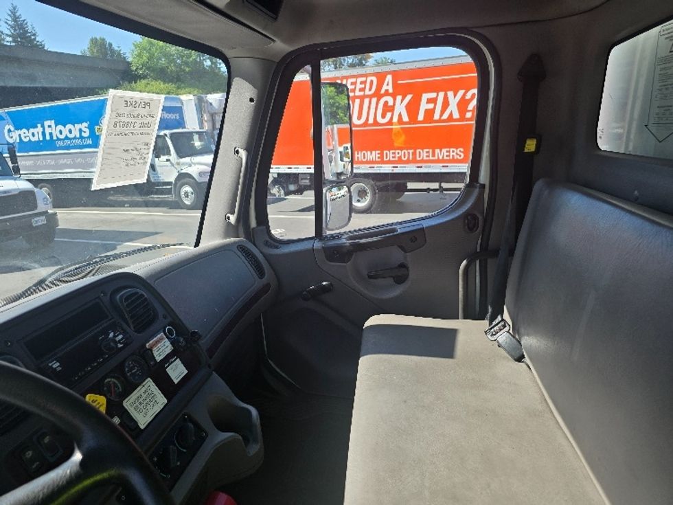 Medium Duty Box Truck-Light and Medium Duty Trucks-Freightliner-2019-M2-Tukwila-WA-161,718\n\t\tmiles-$ 58,000 - Image 19