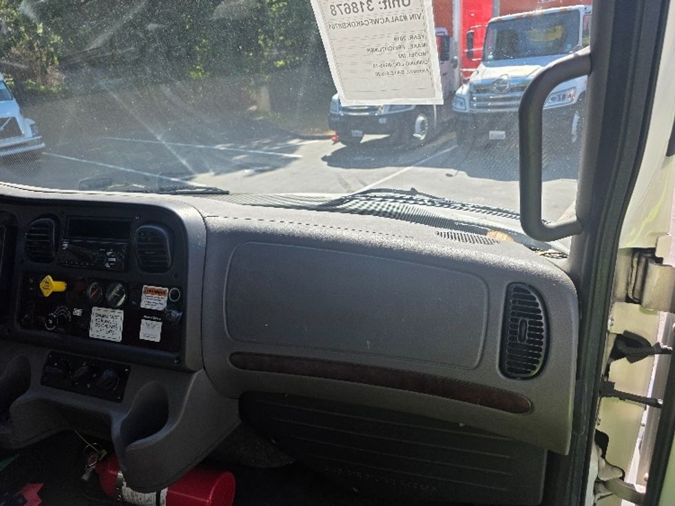 Medium Duty Box Truck-Light and Medium Duty Trucks-Freightliner-2019-M2-Tukwila-WA-161,718\n\t\tmiles-$ 58,000 - Image 21