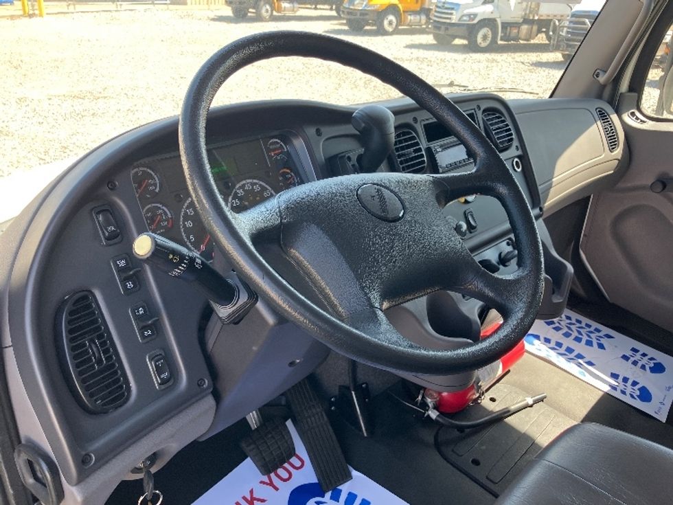 Medium Duty Box Truck-Light and Medium Duty Trucks-Freightliner-2019-M2-Tuscaloosa-AL-13,488\n\t\tmiles-$ 65,500 - Image 17