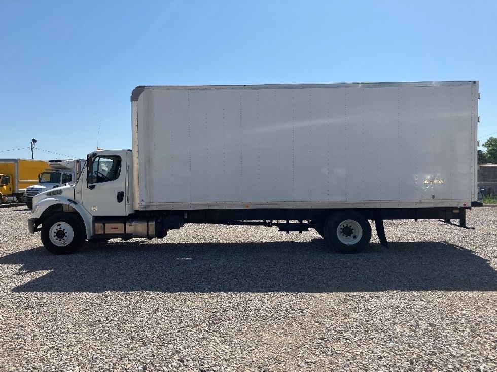 Medium Duty Box Truck-Light and Medium Duty Trucks-Freightliner-2019-M2-Tuscaloosa-AL-13,488\n\t\tmiles-$ 65,500 - Image 4