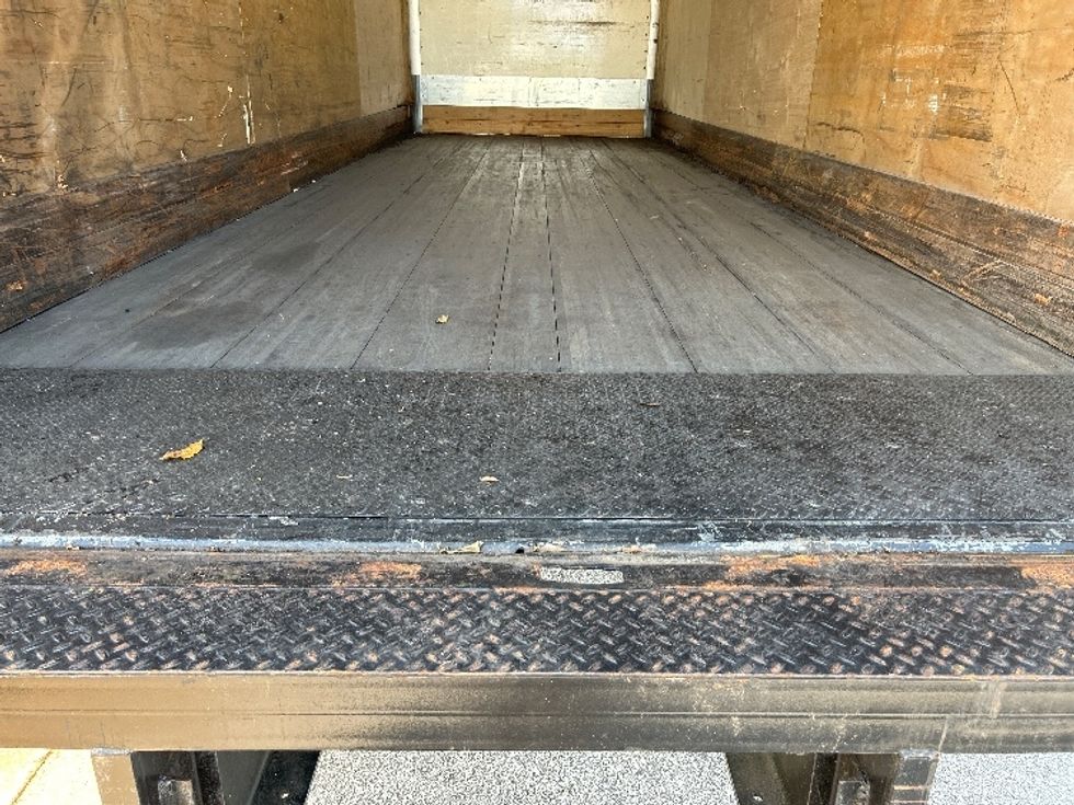 Medium Duty Box Truck-Light and Medium Duty Trucks-Freightliner-2019-M2-Tuscaloosa-AL-49,833\n\t\tmiles-$ 63,000 - Image 9