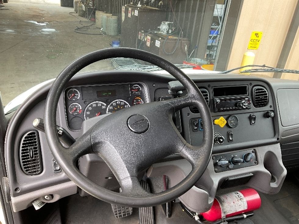 Medium Duty Box Truck-Light and Medium Duty Trucks-Freightliner-2019-M2-Tuscaloosa-AL-71,276\n\t\tmiles-$ 59,750 - Image 19