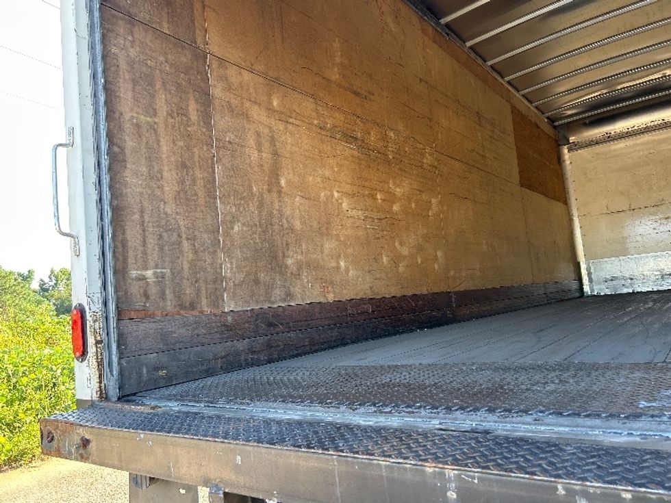 Medium Duty Box Truck-Light and Medium Duty Trucks-Freightliner-2019-M2-Tuscaloosa-AL-76,393\n\t\tmiles-$ 59,250 - Image 11