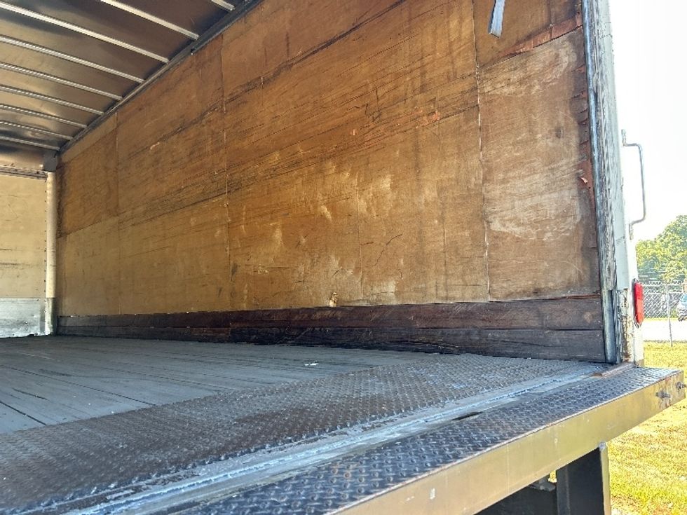 Medium Duty Box Truck-Light and Medium Duty Trucks-Freightliner-2019-M2-Tuscaloosa-AL-76,393\n\t\tmiles-$ 59,250 - Image 12