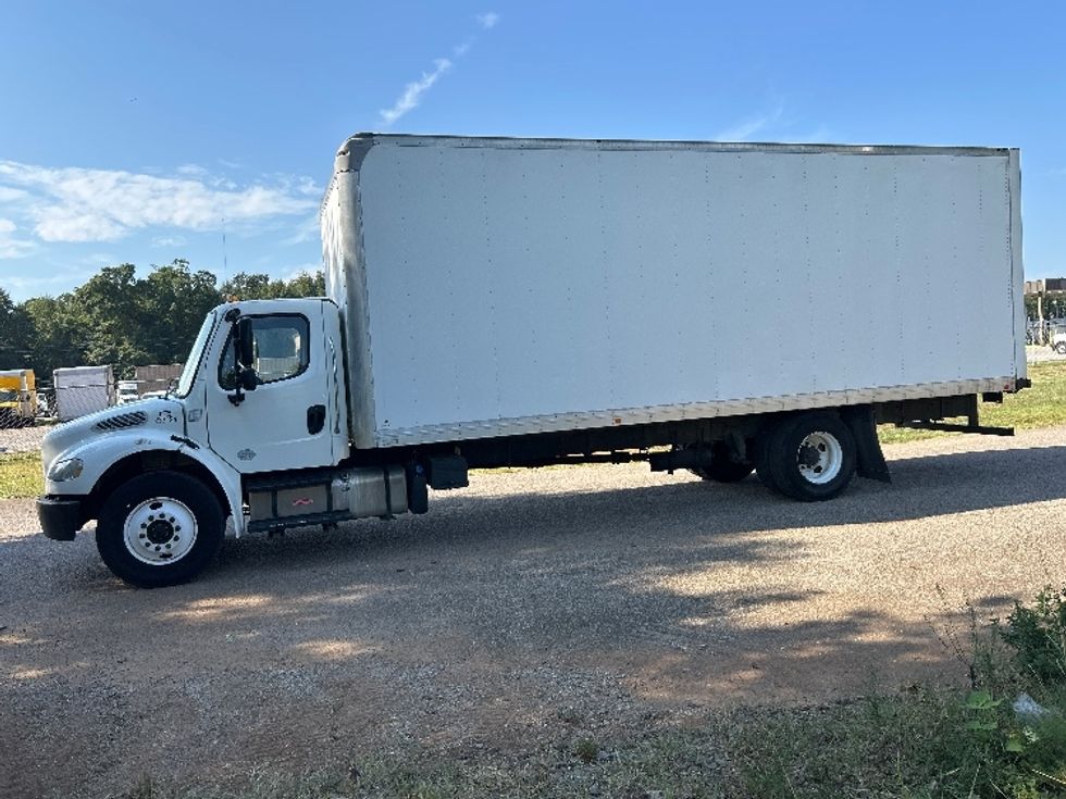Medium Duty Box Truck-Light and Medium Duty Trucks-Freightliner-2019-M2-Tuscaloosa-AL-76,393\n\t\tmiles-$ 59,250 - Image 4