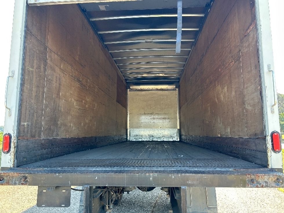 Medium Duty Box Truck-Light and Medium Duty Trucks-Freightliner-2019-M2-Tuscaloosa-AL-76,393\n\t\tmiles-$ 59,250 - Image 8