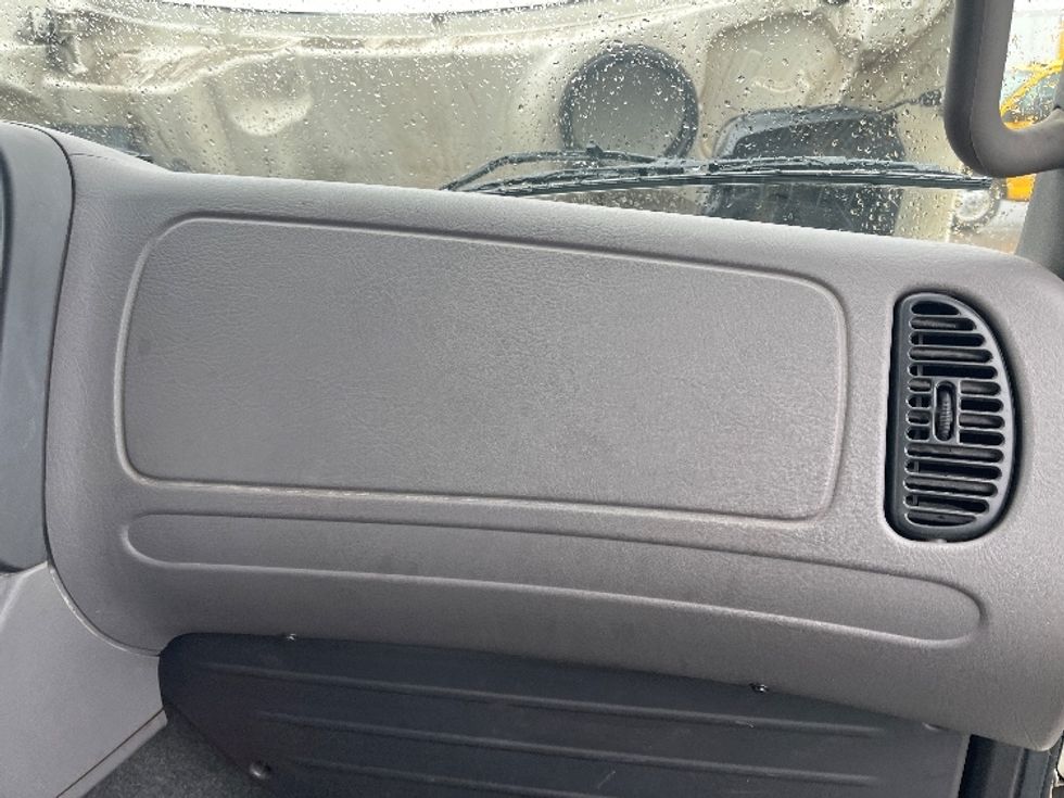 Medium Duty Box Truck-Light and Medium Duty Trucks-Freightliner-2019-M2-Warren-MI-202,660\n\t\tmiles-$ 46,500 - Image 20