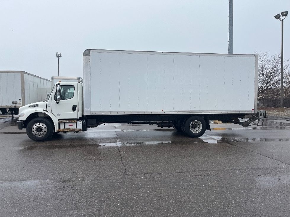 Medium Duty Box Truck-Light and Medium Duty Trucks-Freightliner-2019-M2-Warren-MI-202,660\n\t\tmiles-$ 46,500 - Image 4