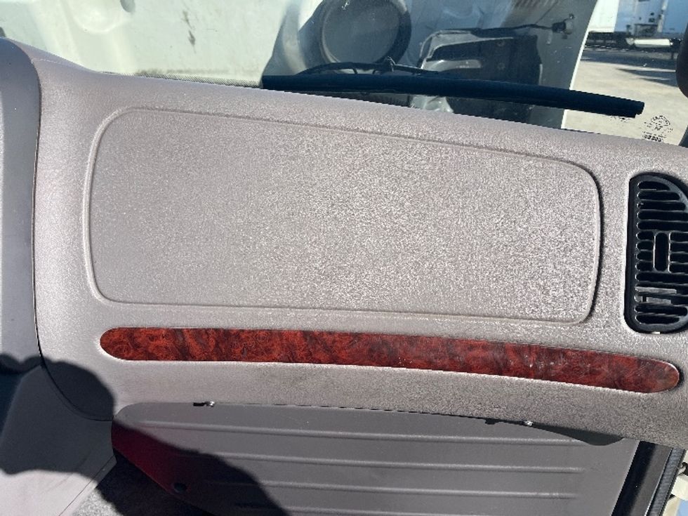 Medium Duty Box Truck-Light and Medium Duty Trucks-Freightliner-2019-M2-Warren-MI-51,877\n\t\tmiles-$ 64,000 - Image 21