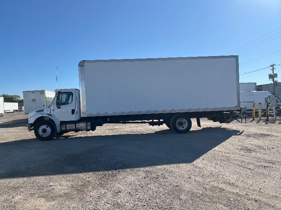 Medium Duty Box Truck-Light and Medium Duty Trucks-Freightliner-2019-M2-Warren-MI-51,877\n\t\tmiles-$ 64,000 - Image 4