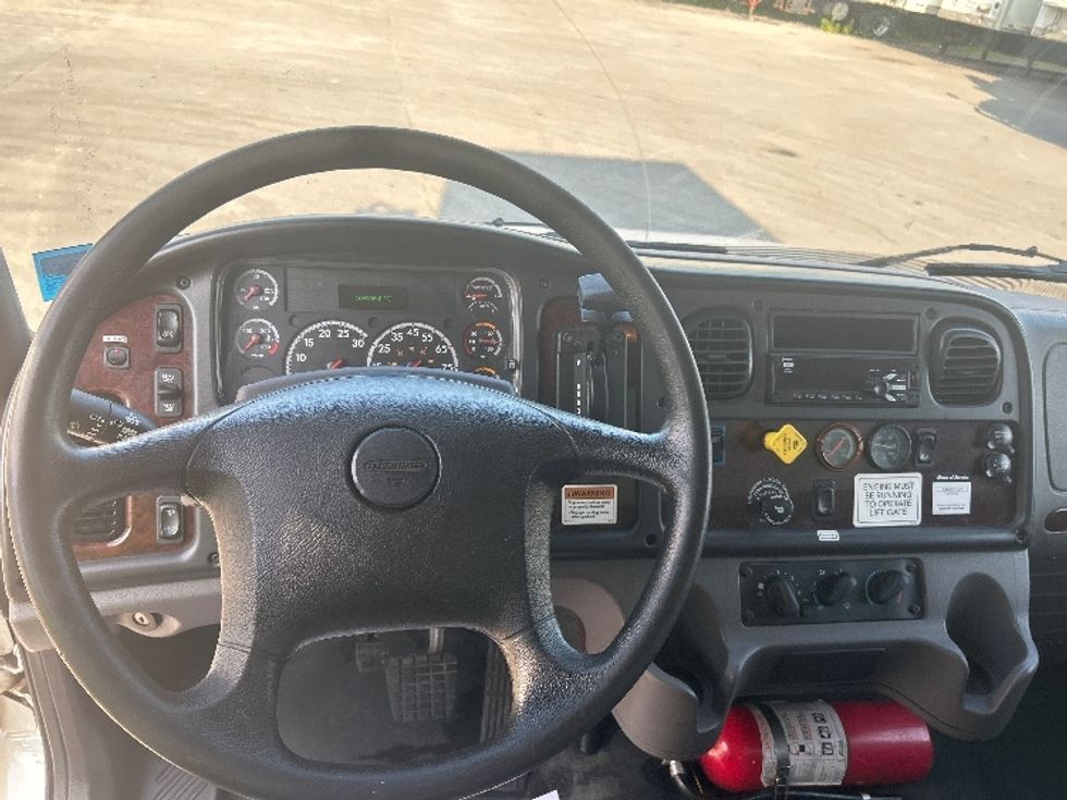 Medium Duty Box Truck-Light and Medium Duty Trucks-Freightliner-2019-M2-Watertown-NY-169,432\n\t\tmiles-$ 48,250 - Image 18