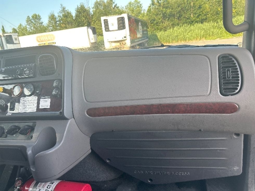 Medium Duty Box Truck-Light and Medium Duty Trucks-Freightliner-2019-M2-Watertown-NY-169,432\n\t\tmiles-$ 48,250 - Image 21