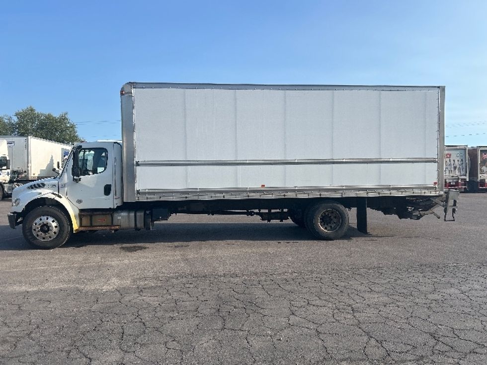 Medium Duty Box Truck-Light and Medium Duty Trucks-Freightliner-2019-M2-Watertown-NY-169,432\n\t\tmiles-$ 48,250 - Image 4