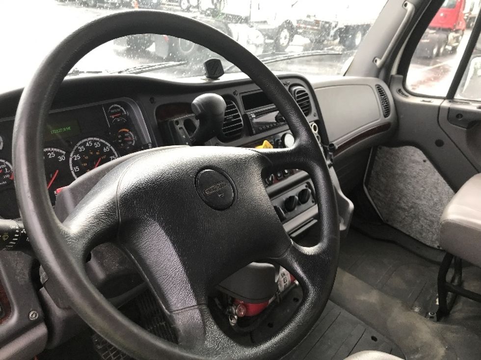 Medium Duty Box Truck-Light and Medium Duty Trucks-Freightliner-2019-M2-Watertown-NY-172,067\n\t\tmiles-$ 35,000 - Image 17