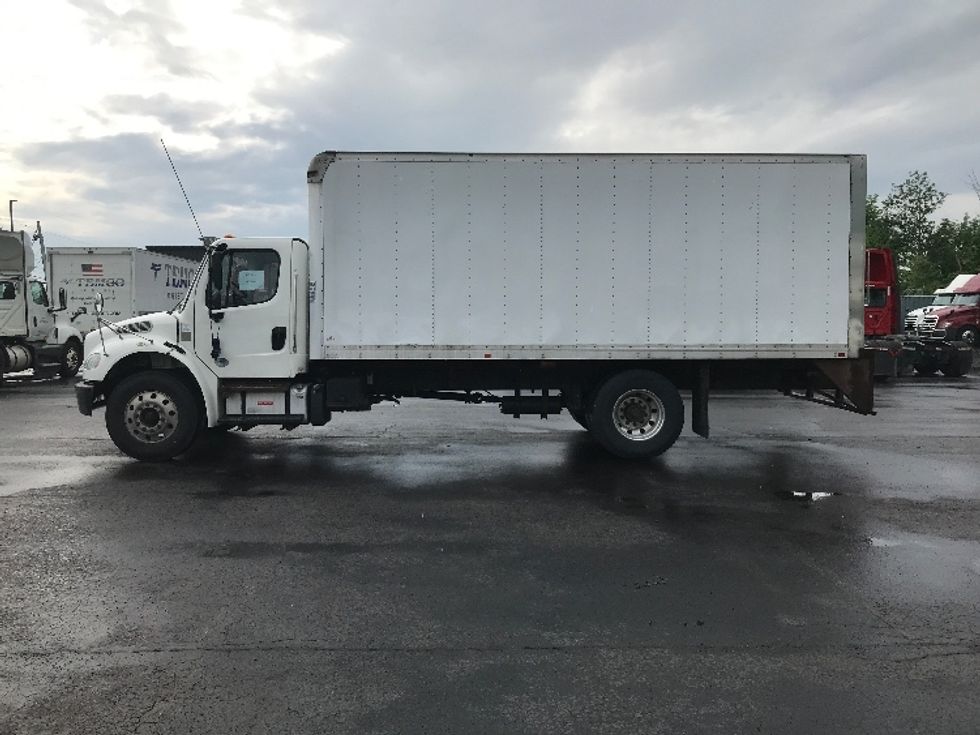 Medium Duty Box Truck-Light and Medium Duty Trucks-Freightliner-2019-M2-Watertown-NY-172,067\n\t\tmiles-$ 35,000 - Image 4