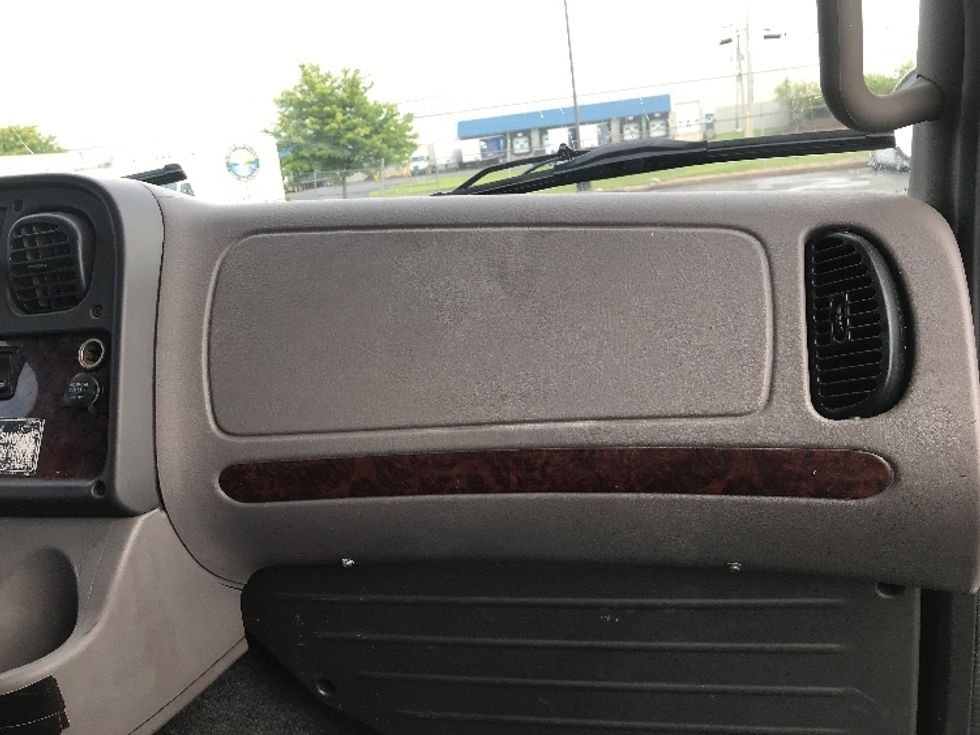 Medium Duty Box Truck-Light and Medium Duty Trucks-Freightliner-2019-M2-Watertown-NY-184,765\n\t\tmiles-$ 33,250 - Image 21