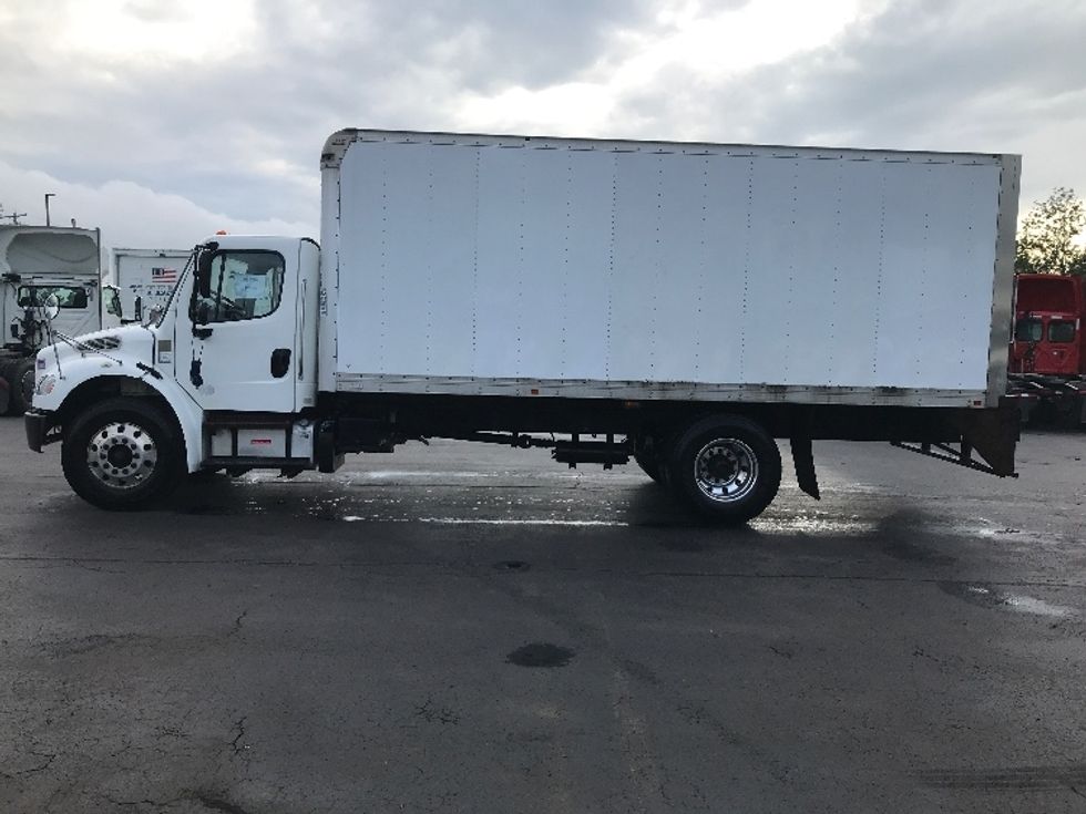 Medium Duty Box Truck-Light and Medium Duty Trucks-Freightliner-2019-M2-Watertown-NY-184,765\n\t\tmiles-$ 33,250 - Image 4