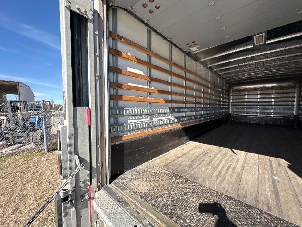 Medium Duty Box Truck-Light and Medium Duty Trucks-Freightliner-2019-M2-Waxahachie-TX-141,240\n\t\tmiles-$ 49,250 - Image 11