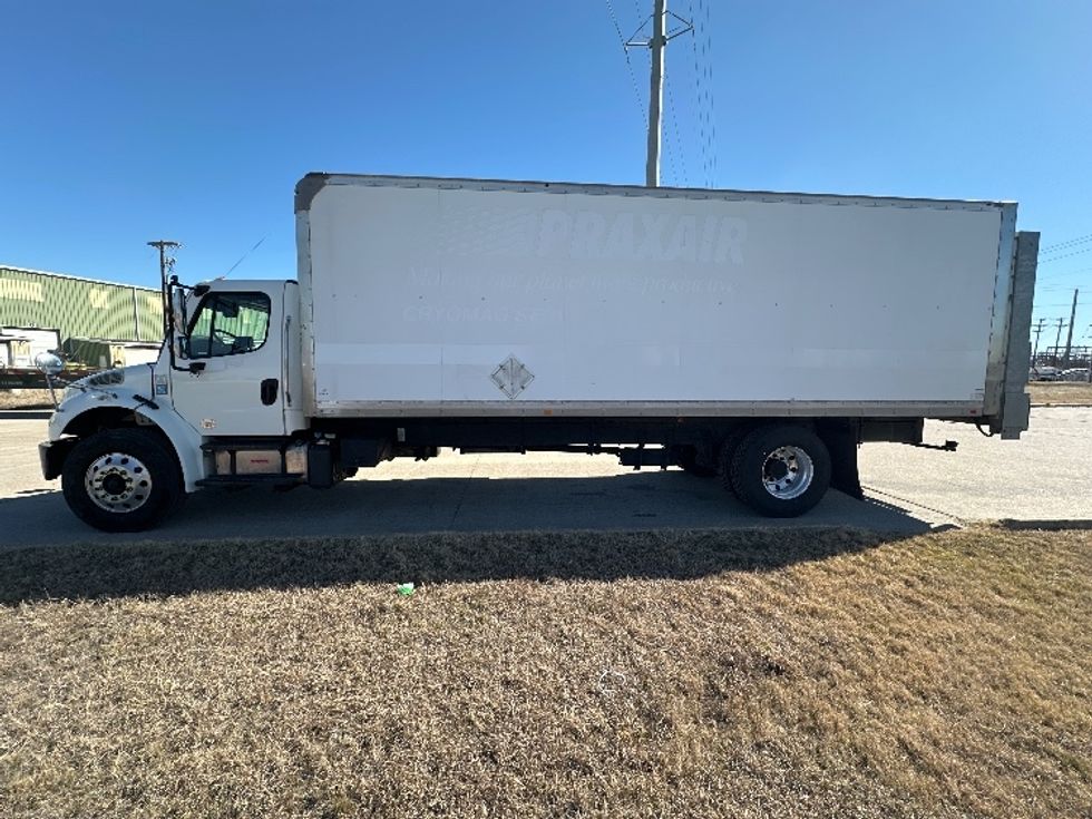 Medium Duty Box Truck-Light and Medium Duty Trucks-Freightliner-2019-M2-Waxahachie-TX-141,240\n\t\tmiles-$ 49,250 - Image 4