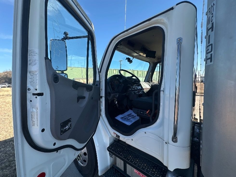 Medium Duty Box Truck-Light and Medium Duty Trucks-Freightliner-2019-M2-Waxahachie-TX-156,019\n\t\tmiles-$ 40,000 - Image 16