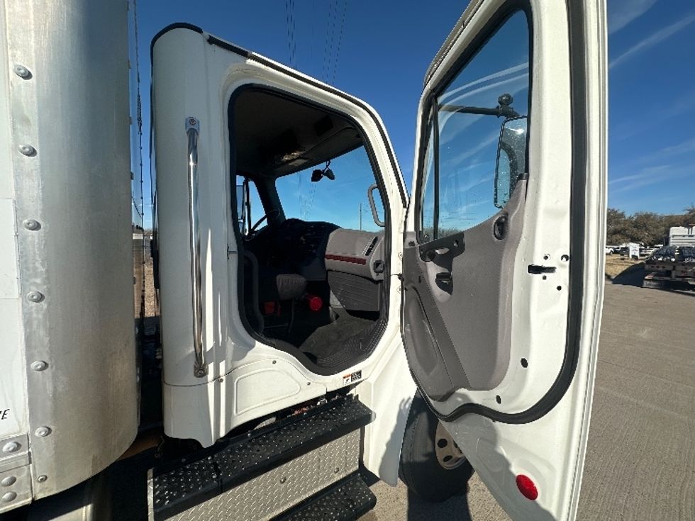 Medium Duty Box Truck-Light and Medium Duty Trucks-Freightliner-2019-M2-Waxahachie-TX-156,019\n\t\tmiles-$ 40,000 - Image 20