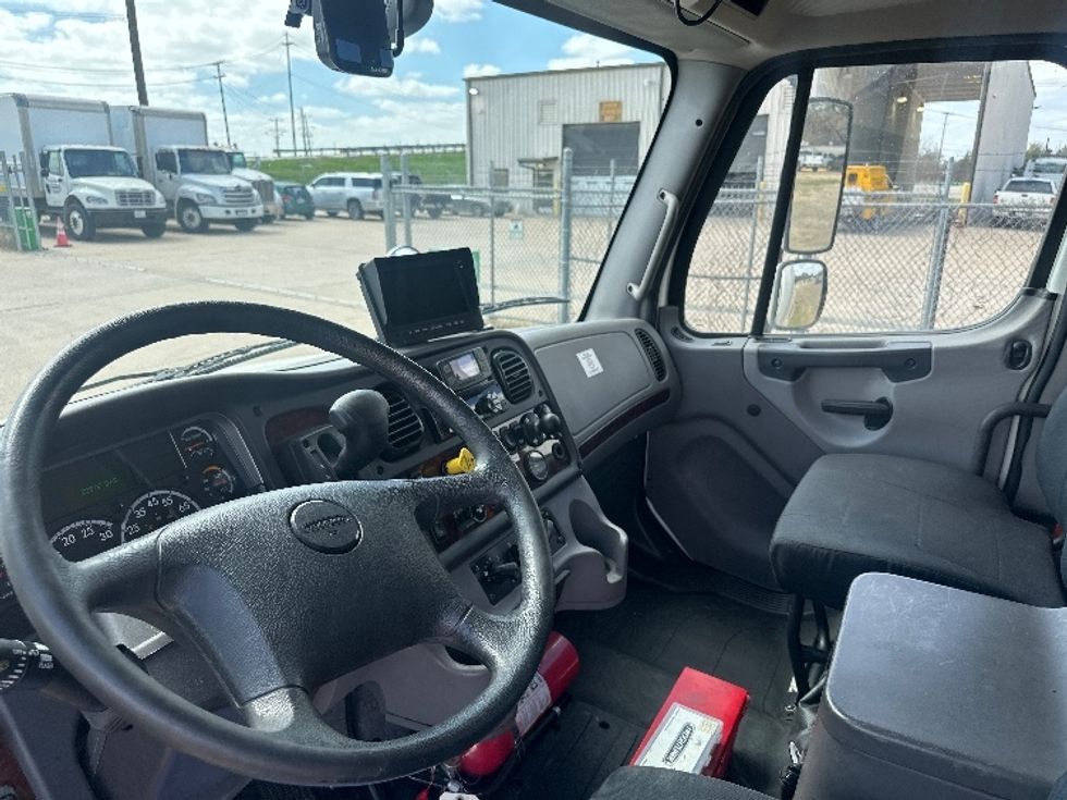 Medium Duty Box Truck-Light and Medium Duty Trucks-Freightliner-2019-M2-Waxahachie-TX-225,737\n\t\tmiles-$ 30,250 - Image 17